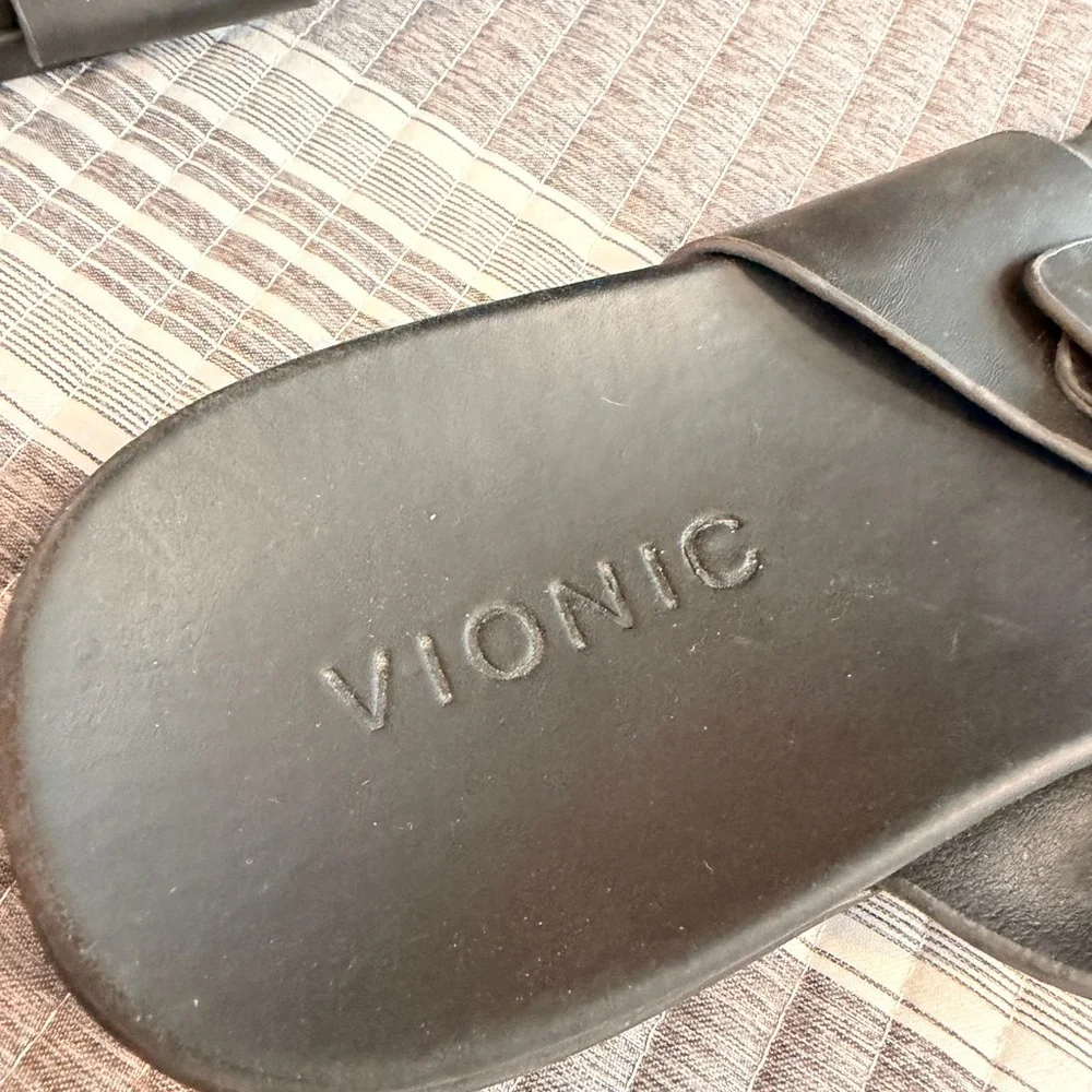 Vionic Men's Black Sandals Size 13 - Picture 5 of 6